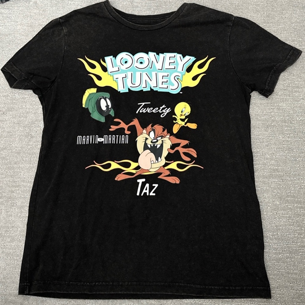 Looney Tunes Shirt